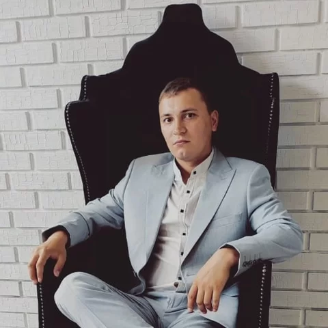 ♫ ツ