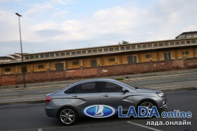 фото лада веста в городе