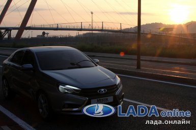фото лада веста в городе