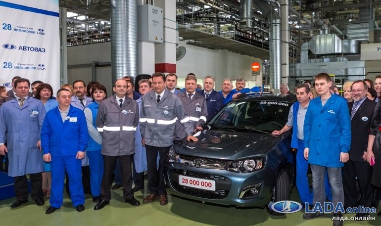 Из-за падения продаж автомобилей Лада сократят 11% персонала