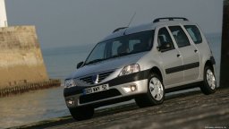 картинки Лада Ларгус (Dacia Logan MCV) для рабочего стола