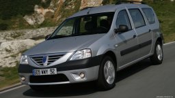 картинки Лада Ларгус (Dacia Logan MCV) для рабочего стола