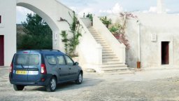 картинки Лада Ларгус (Dacia Logan MCV) для рабочего стола