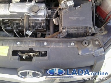 Установка уплотнителя капота на Лада Гранта