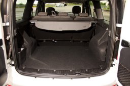 Фото багажника Лада Ларгус 5 мест