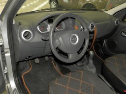 Живые фото Лада Ларгус кросс