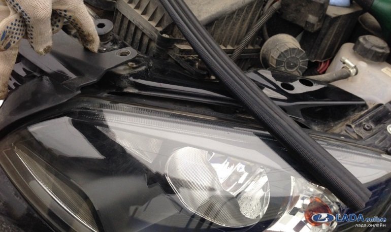 Как установить уплотнитель капота Лада Калина 2
