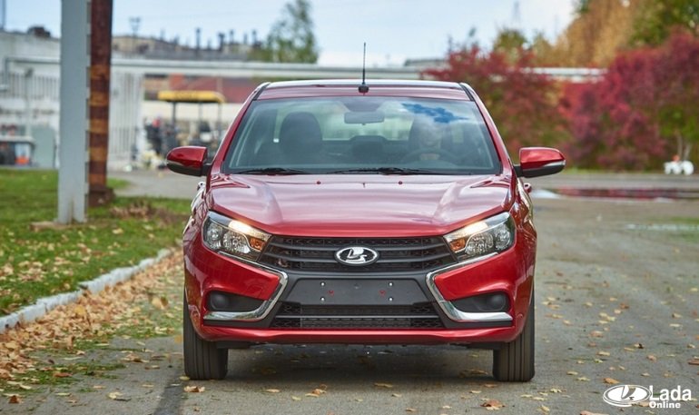 Базовую комплектацию Лада Веста можно будет купить в 2016 году