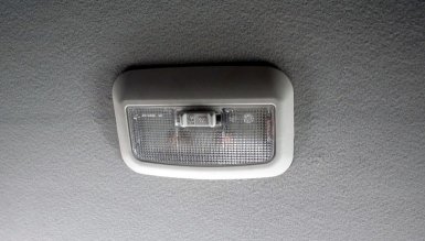 задний плафон лада приора люкс