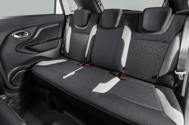 официальные фото серийного салона lada xray задние сиденья