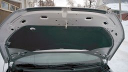 штатный уплотнитель капота Лада Веста