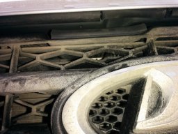 установка дополнительного уплотнителя капота Лада Веста