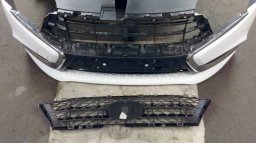 снять решетку радиатора лада веста