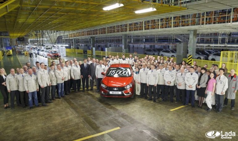 Уже выпущено 15 000 седанов Лада Веста