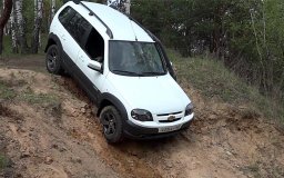 спуск с горки на Ниве Шевроле