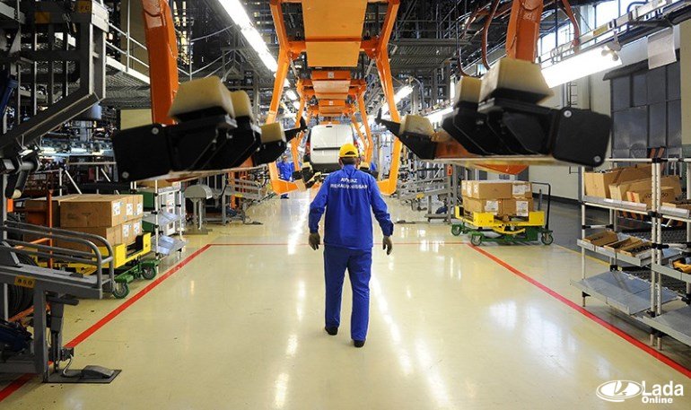 АВТОВАЗ сокращает сотрудников и рабочую неделю