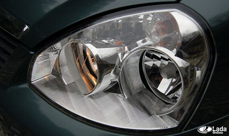 В чем отличия между фарами Бош и Киржач у Лада Приора