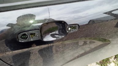 дверь с прокладоками ручек двери Весты