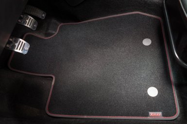 салон юбилейной версии LADA XRAY «50 Anniversary»