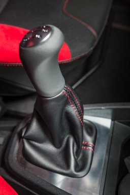 салон юбилейной версии LADA XRAY «50 Anniversary»