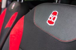 салон юбилейной версии LADA XRAY «50 Anniversary»