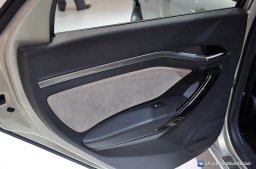 фото салон Lada Vesta Exclusive (двери)