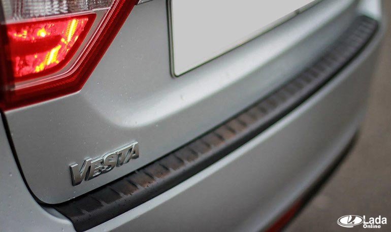 Нужна ли защитная накладка на задний бампер Лада Веста