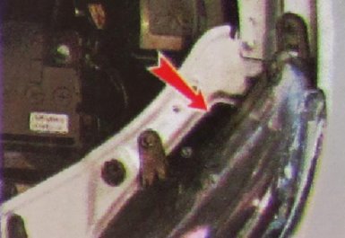 винт регулировки света фар на Lada XRAY