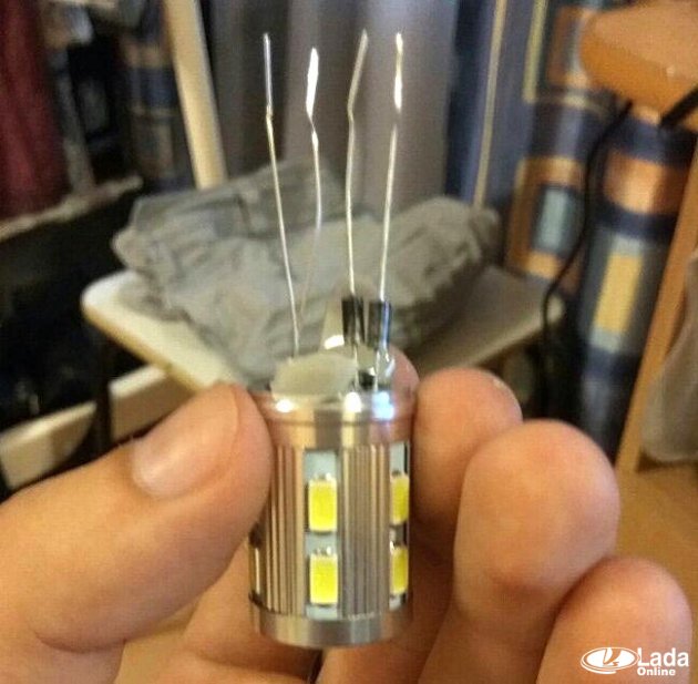 светодиоды в вместо ламп в фарах Лада Веста