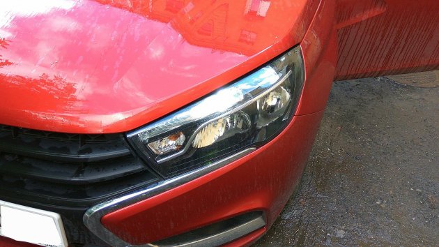 светодиоды в вместо ламп в фарах Лада Веста