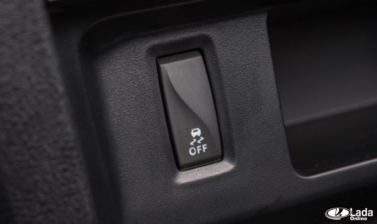 Lada XRAY с кнопкой ESC и дисками R17 поступает в продажу Lada XRAY с кнопкой ESC и дисками R17 поступает в продажу