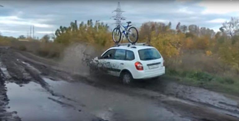 Лада Калина Кросс на внедорожье