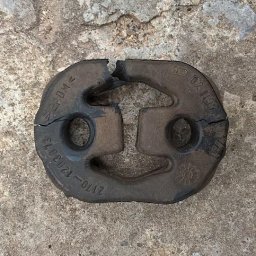 рваная подушка глушителя лада веста