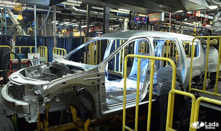 АВТОВАЗ показал процесс сварка кузова Лада Ларгус АВТОВАЗ показал процесс сварка кузова Лада Ларгус