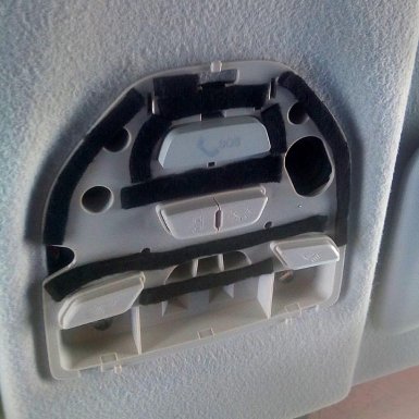 плафон освещения салона на Lada Vesta и XRAY