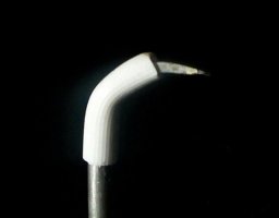 изогнутая отвертка