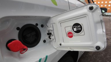 Lada Vesta CNG получила «лицензию» для продажи