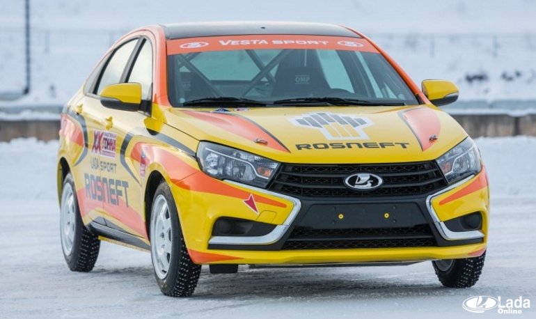 Обзор гоночной Лада Веста с Рождественской гонки чемпионов