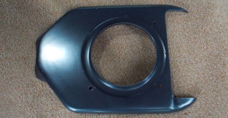 Нужна ли облицовка лючка бензобака для Лада Ларгус Нужна ли облицовка лючка бензобака для Лада Ларгус