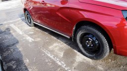 Нужна ли дополнительная защита бамперов и порогов для Лада Веста?