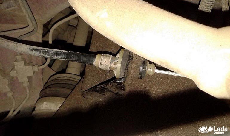 Как уменьшить вой КПП на LADA, доработка троса сцепления Как уменьшить вой КПП на LADA, доработка троса сцепления