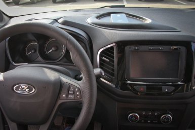 центральный органайзер на панель Lada XRAY