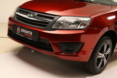 Фото юбилейной Lada Granta