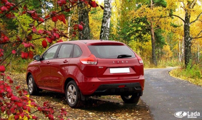 Сделай красивое фото автомобиля LADA и получи аксессуары на 5 000 р.