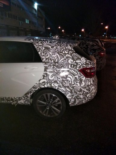 фото универсала Лада Веста