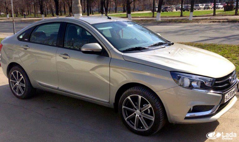 Первые живые фото Lada Vesta Exclusive