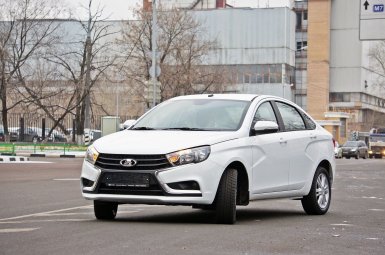 Фото Lada Vesta с хромом
