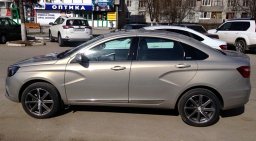 Первые живые фото Lada Vesta Exclusive