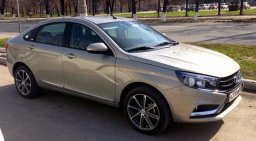 Первые живые фото Lada Vesta Exclusive