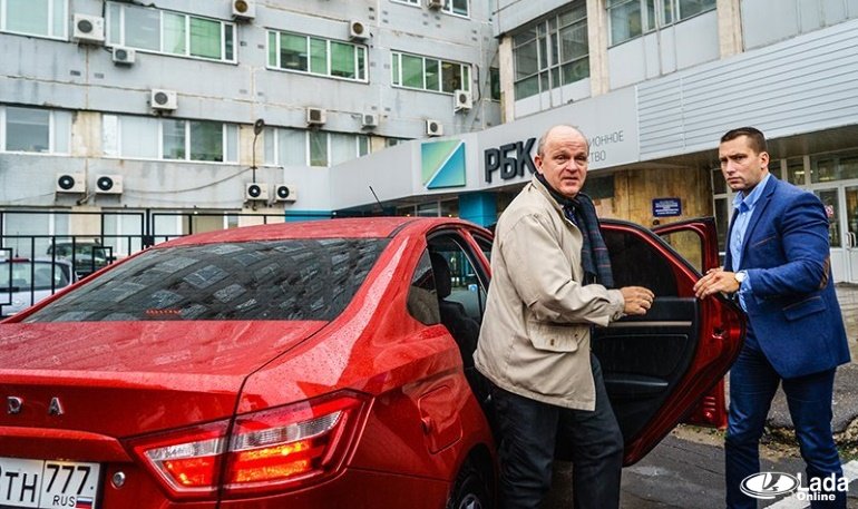 Президент АВТОВАЗа лично ездит на Лада Веста